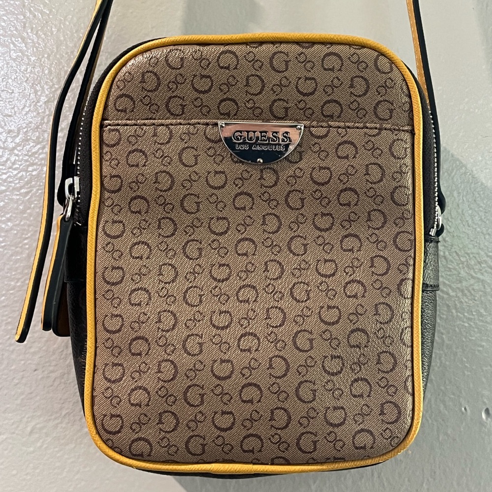 Guess Crossbody Bag - Picture 3 of 10